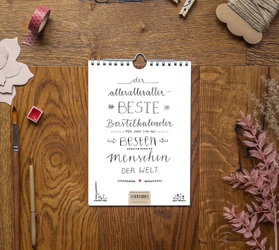 Wandkalender Braunes Papier