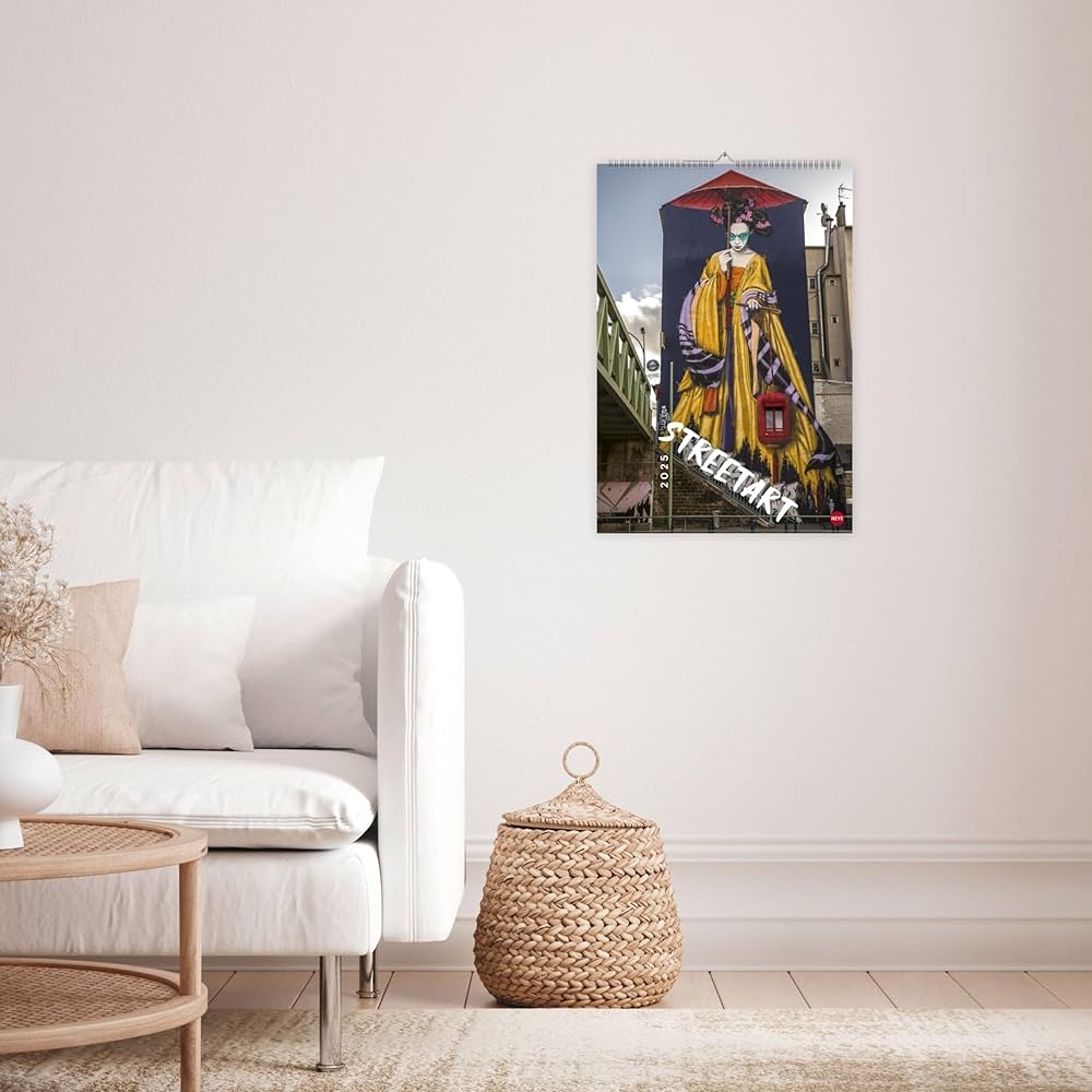 Amazon Street Art Posterkalender 2025 Graffiti Kunst Murals Und Skulpturen Foto Wandkalender 2025 Im Format 37 X 53 5 Cm Jahres Wandkalender 2025 Mit Aufnahmen Von Michael Harker Office Products