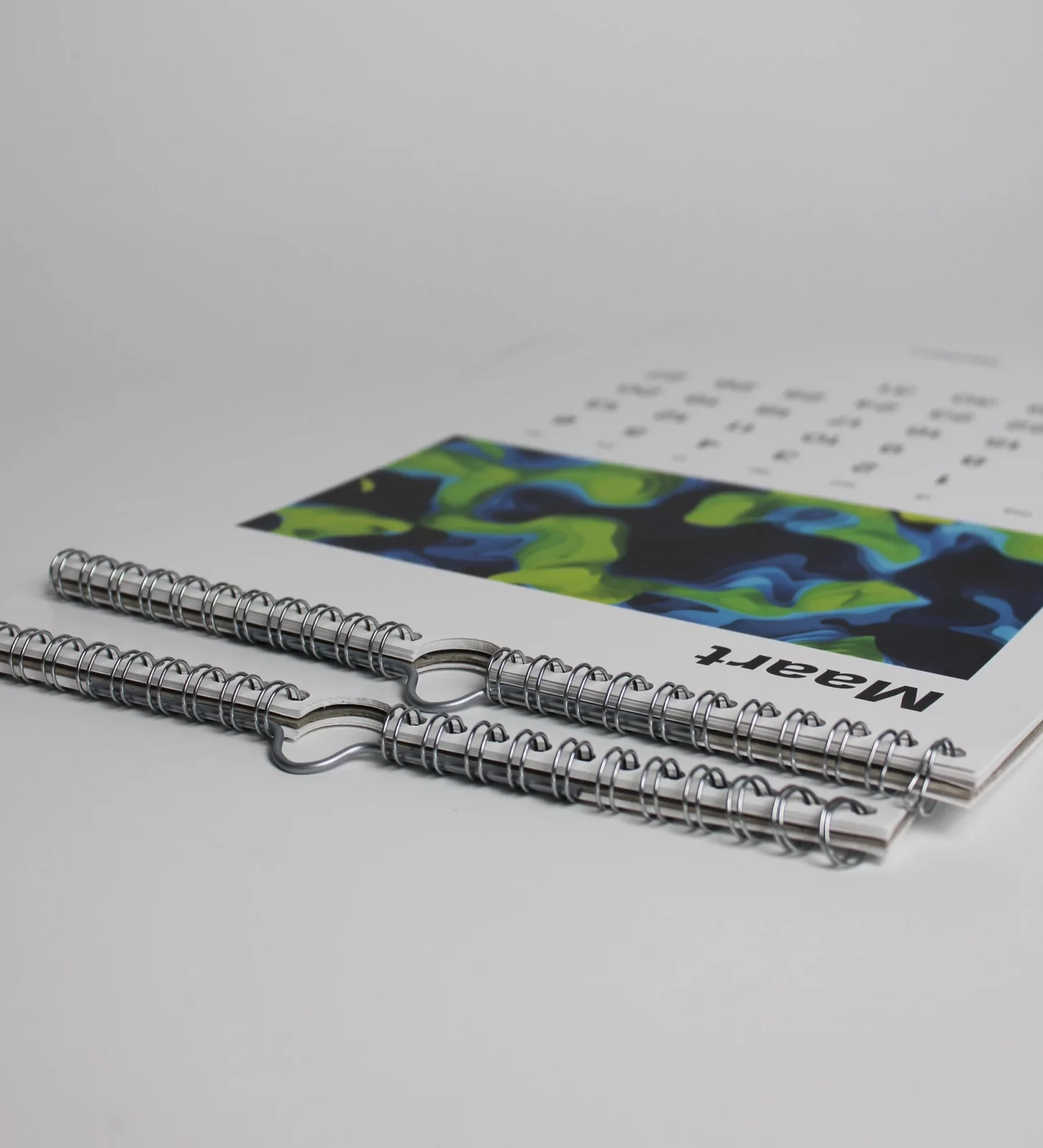 Kalender Mit Spiralbindung sthetisch Und Funktional